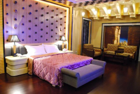Гостиница Wei Feng Exquisite Motel Pintung Branch  Пиндун